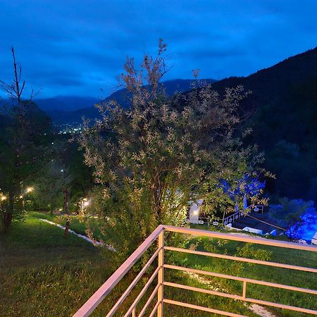 Готель Glamping Georgia Krikhi Амбролаурі Екстер'єр фото