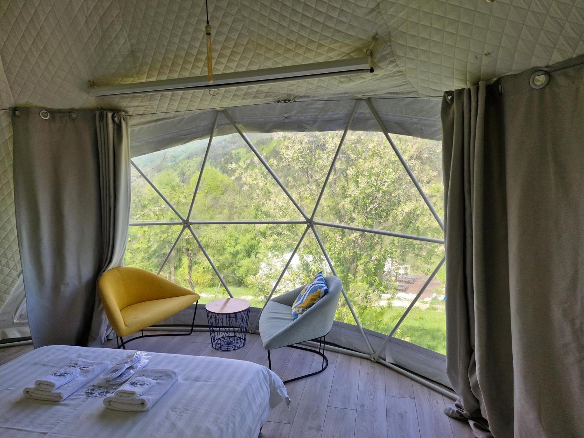Готель Glamping Georgia Krikhi Амбролаурі Екстер'єр фото