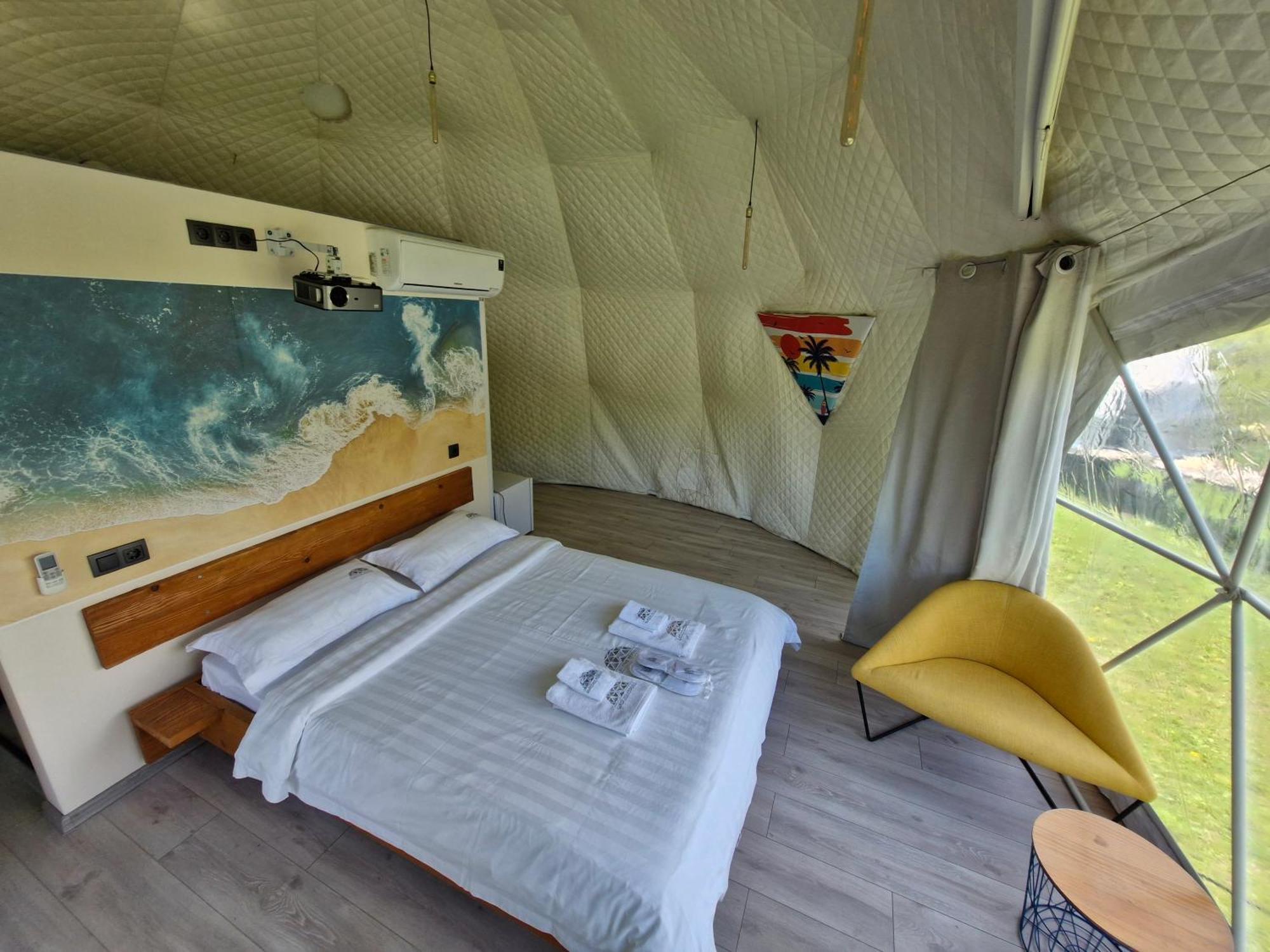 Готель Glamping Georgia Krikhi Амбролаурі Номер фото
