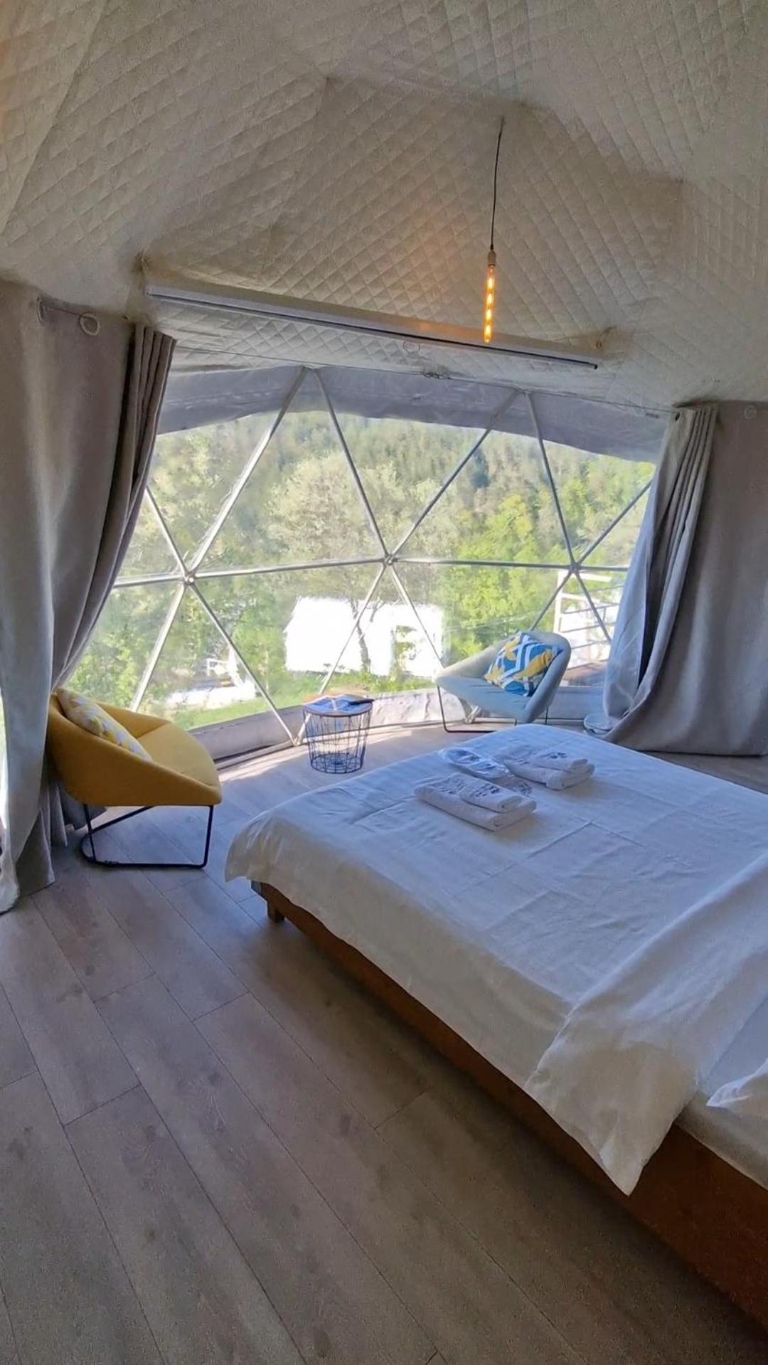 Готель Glamping Georgia Krikhi Амбролаурі Екстер'єр фото