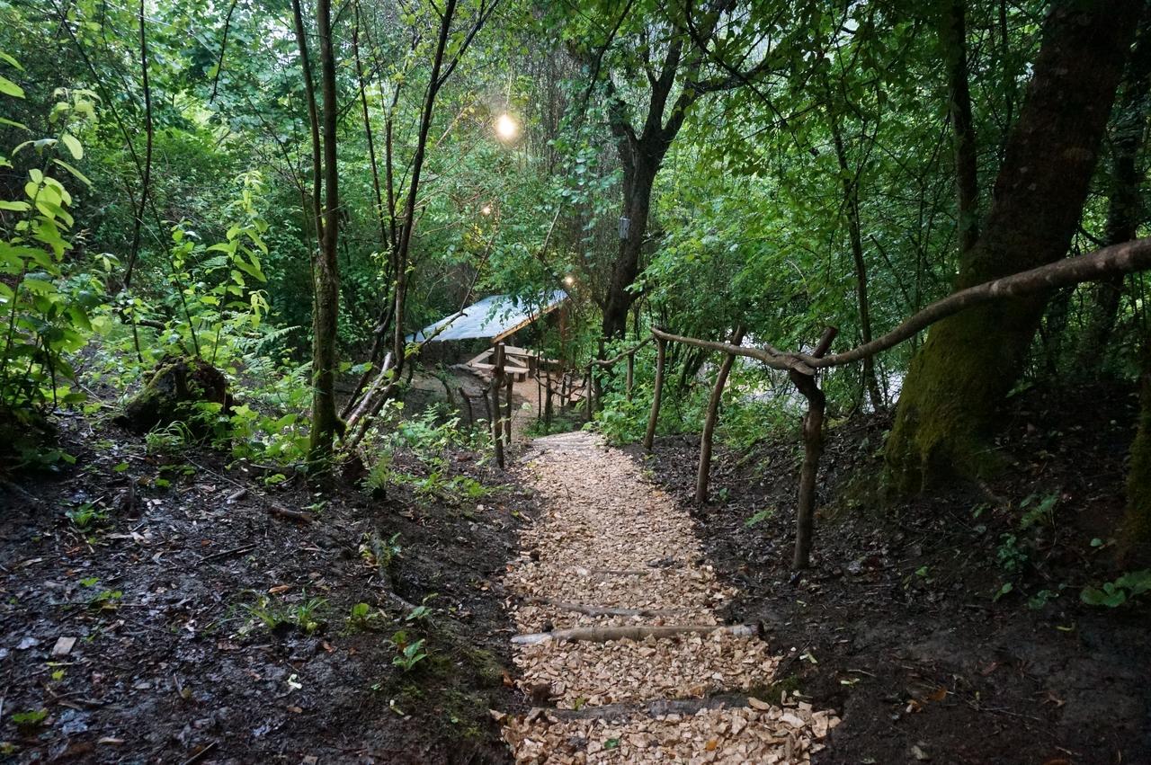 Готель Glamping Georgia Krikhi Амбролаурі Екстер'єр фото