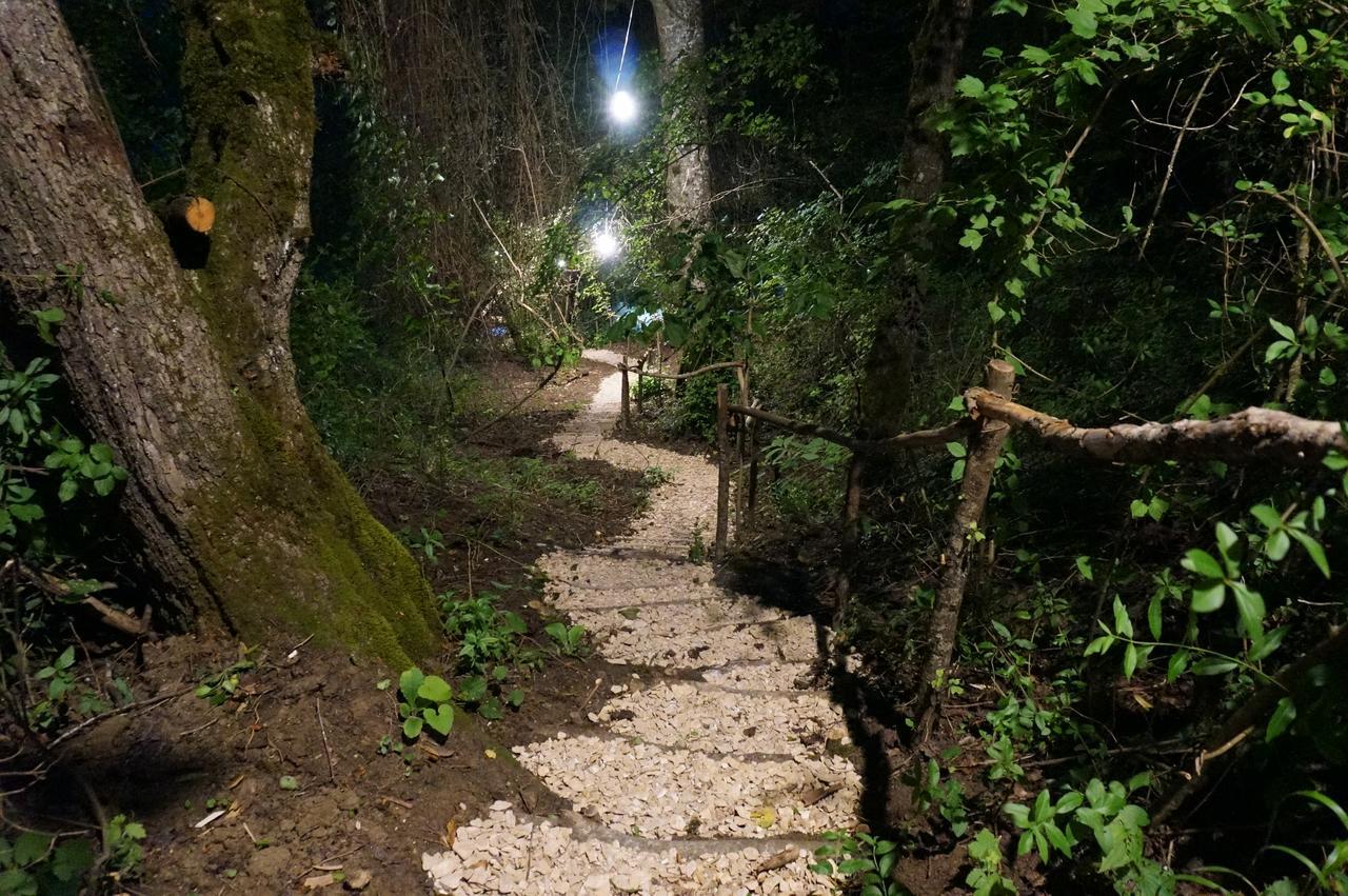Готель Glamping Georgia Krikhi Амбролаурі Екстер'єр фото